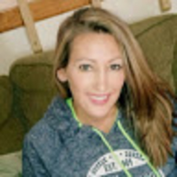 Meet your Posher, Mandy - Picture 1 of 1